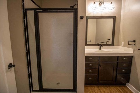 Floor plan for 2 beds, 2 baths, 819 sqft